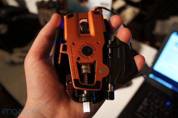 mad-catz-mmodsc00718hands-800