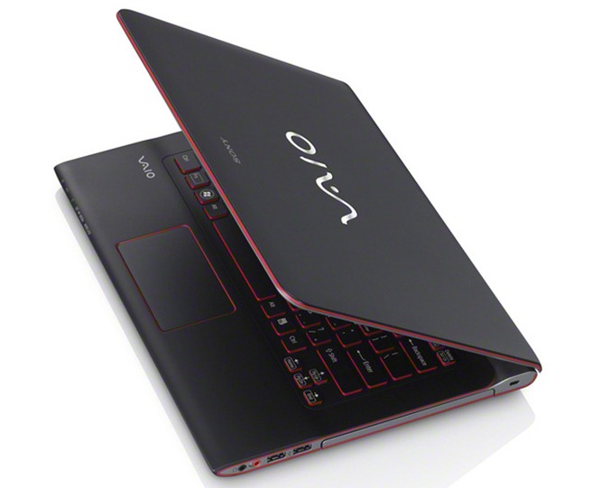 Sony își modofică seria de notebook-uri VAIO E