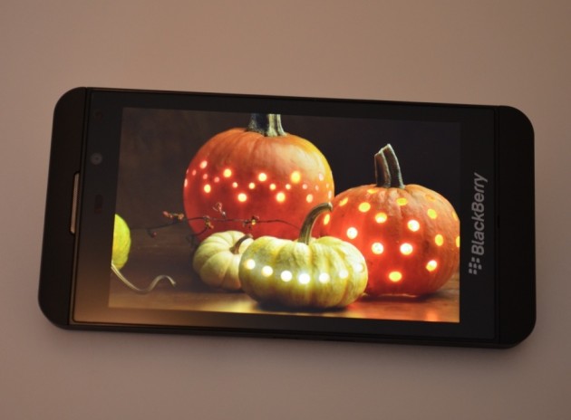 BlackBerry Z10 Display