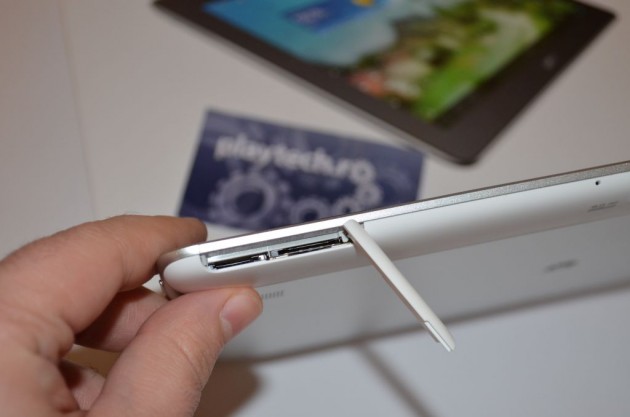 Huawei MediaPad 10 FHD Slot SIM si MicroSD