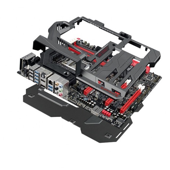 ASUS_ROG_Maximus_VI_Formula_with_ROG_Armor