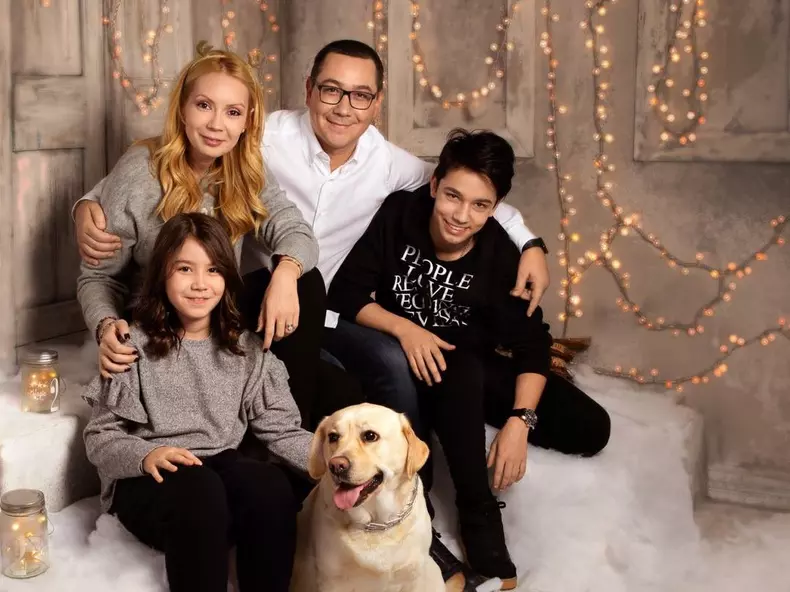 Cum a reușit Victor Ponta să o aducă în țară pe fiica sa, blocată în Dubai. Ce vrea să facă Daciana Sârbu după scandalul izbucnit: “Nu o să mă oprească nimic, nici măcar valul de ură”