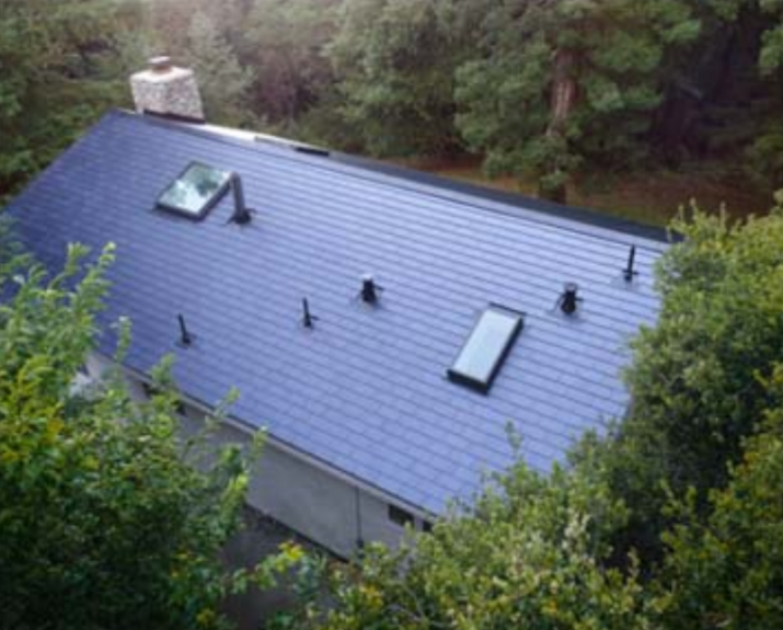 tesla acoperiș solar