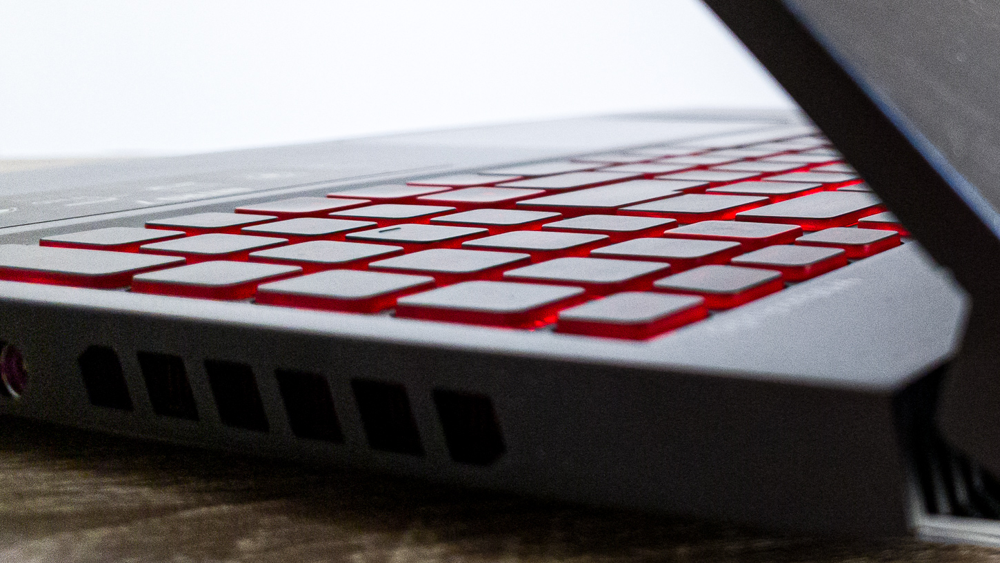 Acer Nitro 7 procesor Intel impresii