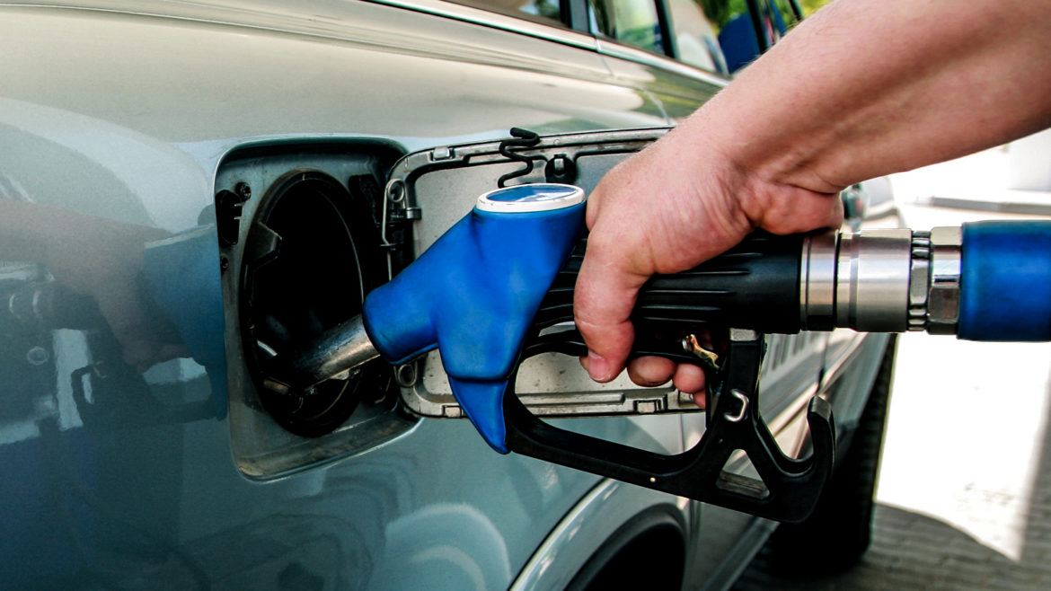 Surpriză colosală la pompă: toți șoferii din România trebuie să știe. Ce preț ai la benzină și motorină acum?