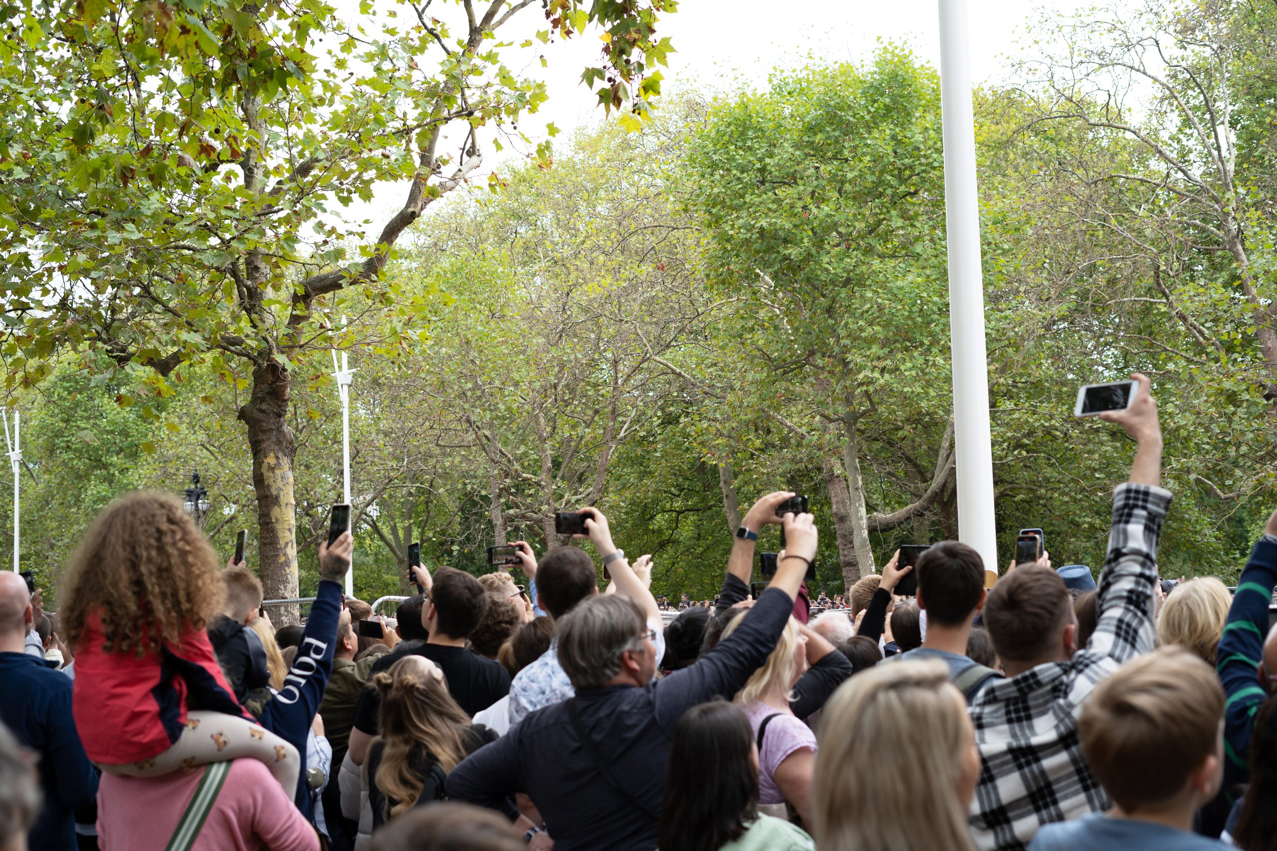 Oamenii au încercat să surprindă cât mai bine fiecare moment