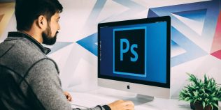 Cum selectezi automat o persoană sau un obiect în Photoshop. Trucul care te scapă de decuparea manuală