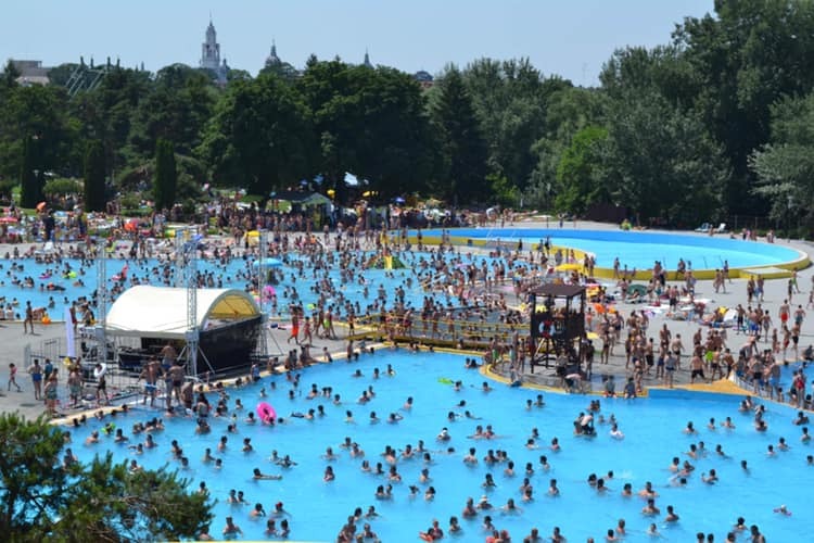 Stpt Strand Orașele din România cu cele mai mici prețuri de intrare la ștrand