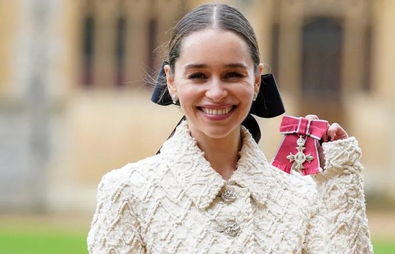 Emilia Clarke medalie