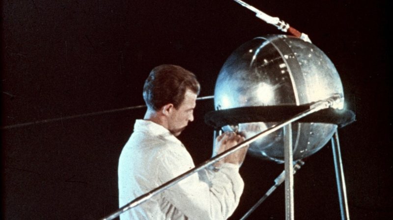 satelitului Sputnik