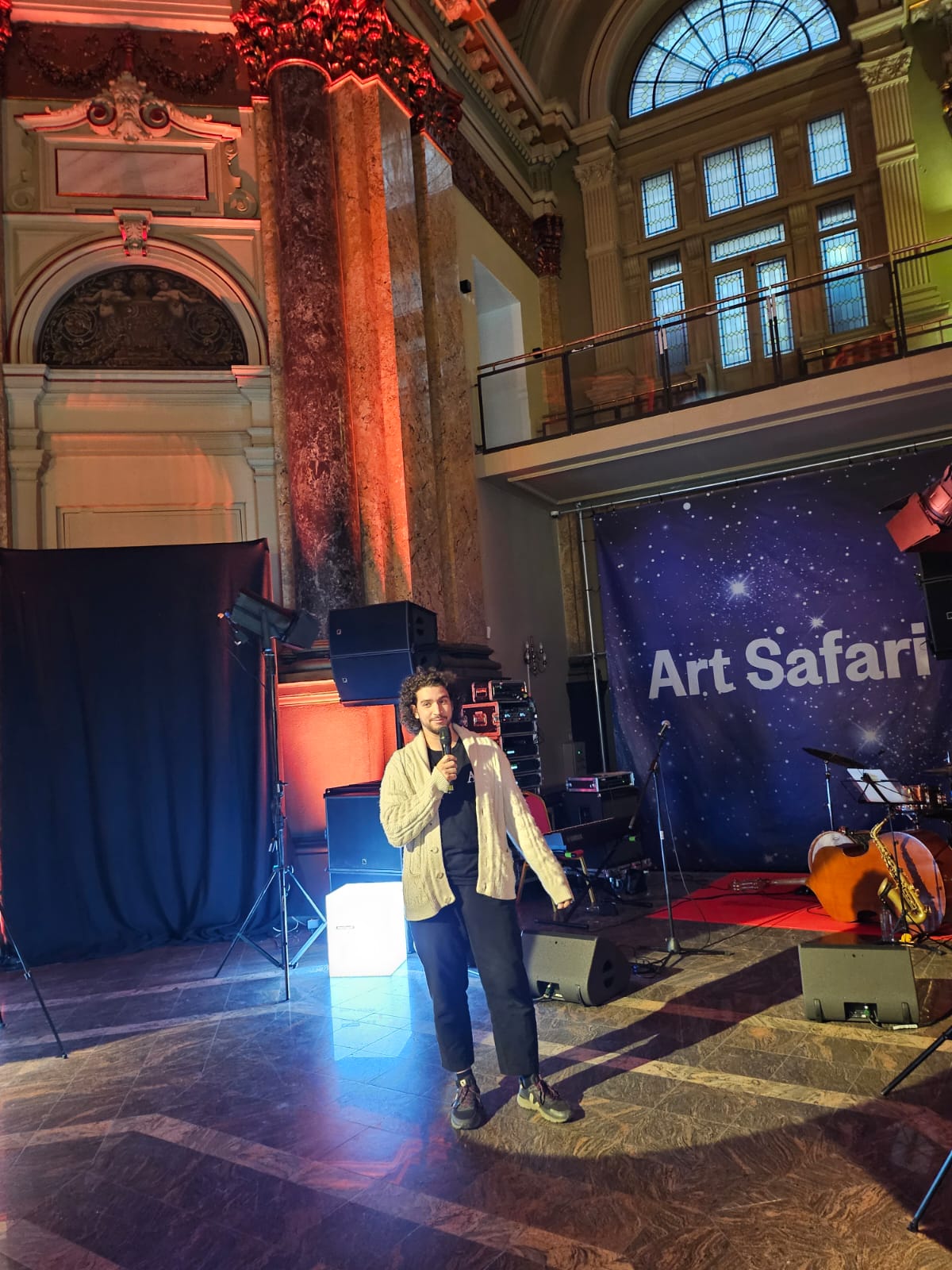 Xiaomi 15 Ultra impresionează la Art Safari cu eMotion in Motion
