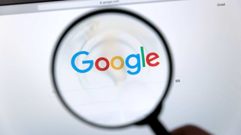 Google are un instrument gratuit care te ajută să scoți datele personale din căutări. De ce contează mai mult decât pare