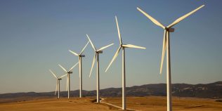 China a pornit un parc eolian uriaș în largul mării. 33 de turbine gigant de 18 MW funcționează împreună