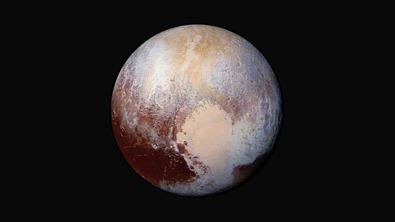 Pluto cere revanșa: șeful NASA vrea ca mica lume înghețată să fie din nou planetă