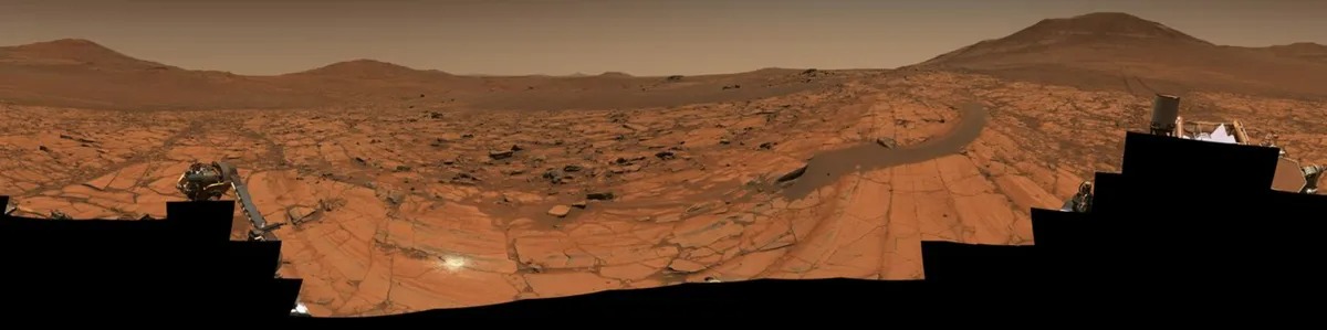 Planeta Roșie versiunea în culori naturale a imaginii peisajului marțian