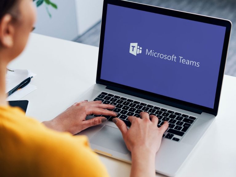 Hackerii se dau drept suport tehnic pe Microsoft Teams. Noua schemă prin care îți fură parolele și datele