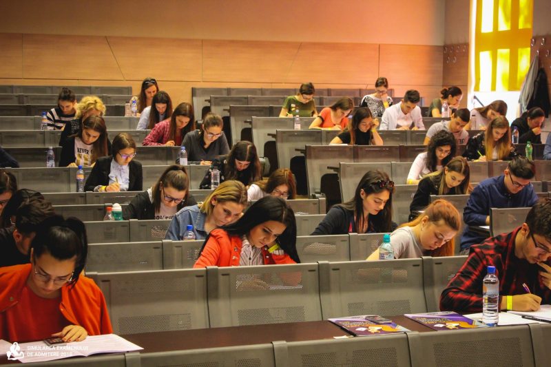 Înscrieri la facultate 2026. Când încep admiterile la cele mai mari universități din România și care sunt termenele limită