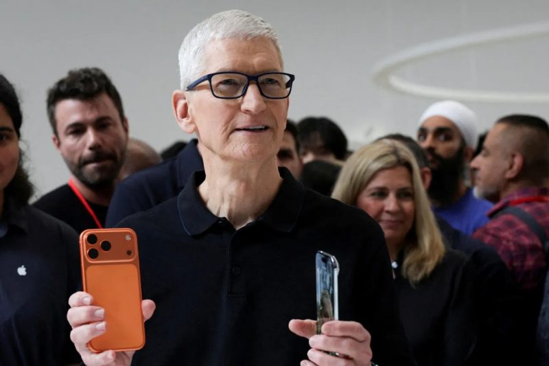 De la urmașul lui Steve Jobs la arhitectul noului Apple: momentele care au definit era Tim Cook