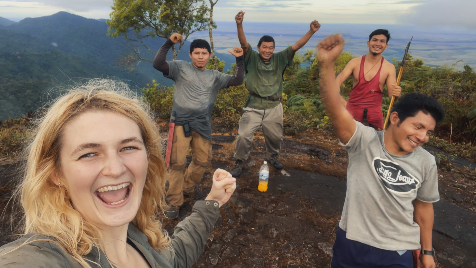 INTERVIU cu Lucy Shepard