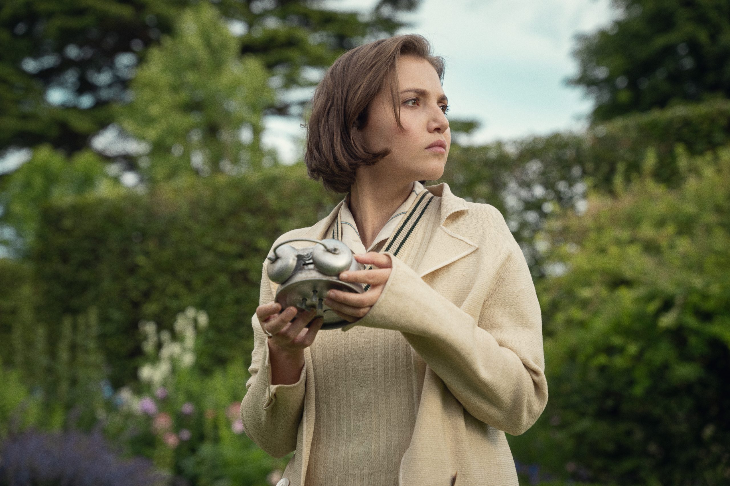 Netflix aduce o nouă adaptare Agatha Christie: „Cele Șapte Cadrane ...