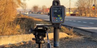 Ce radare monitorizează depășirea vitezei pe șoselele din România. Zonele în care poţi lua uşor amenzi