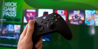 Cutremur la Xbox: studiourile din spatele Hellblade, Psychonauts și South of Midnight riscă să dispară