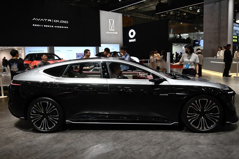 Românul care a adus în țară superba mașină Avatr 12, una dintre cele mai rare mașini electrice din Europa