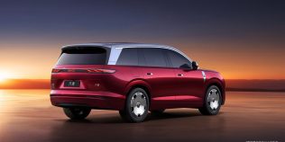 Doar asta le mai lipsea iubitorilor de mașini electrice, un SUV de lux chinezesc cu încărcare ultra rapidă și 950 de kilometri departe de priză