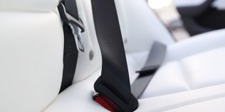 Cine plăteşte amenda dacă un pasager nu poartă centura de siguranță: explicaţia clară oferită de Poliţia Rutieră