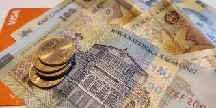 Cum îţi dai seama că o bancnotă este falsă: detaliile care fac diferenţa