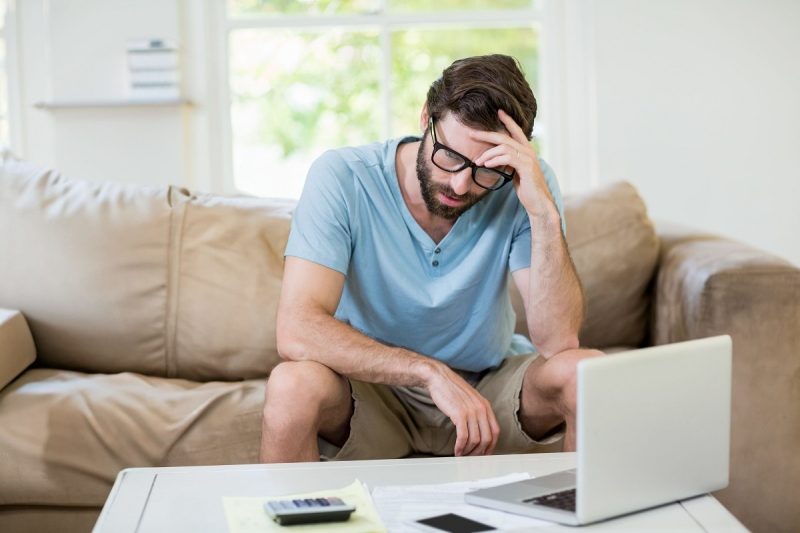 Cum se calculează ajutorul de șomaj în 2026. Câți bani poți primi dacă rămâi fără loc de muncă