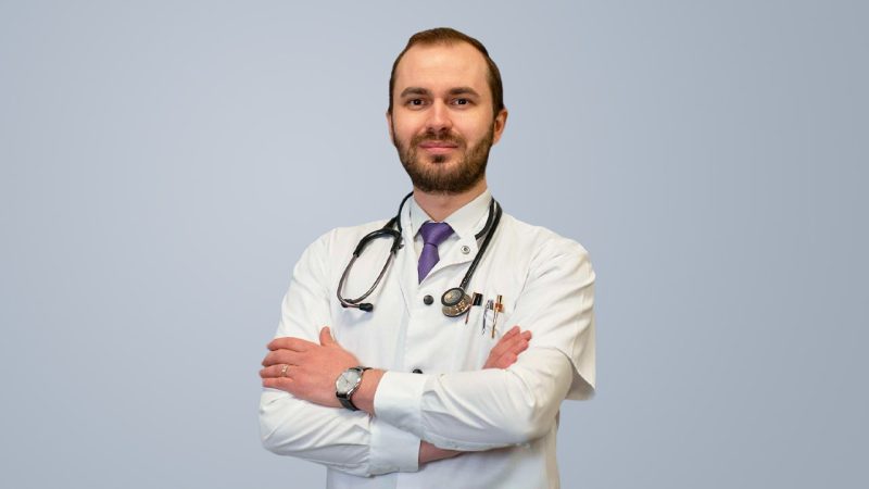 Migrena nu este orice durere de cap. Explicațiile dr. Tudor Genes despre o boală care afectează milioane de români