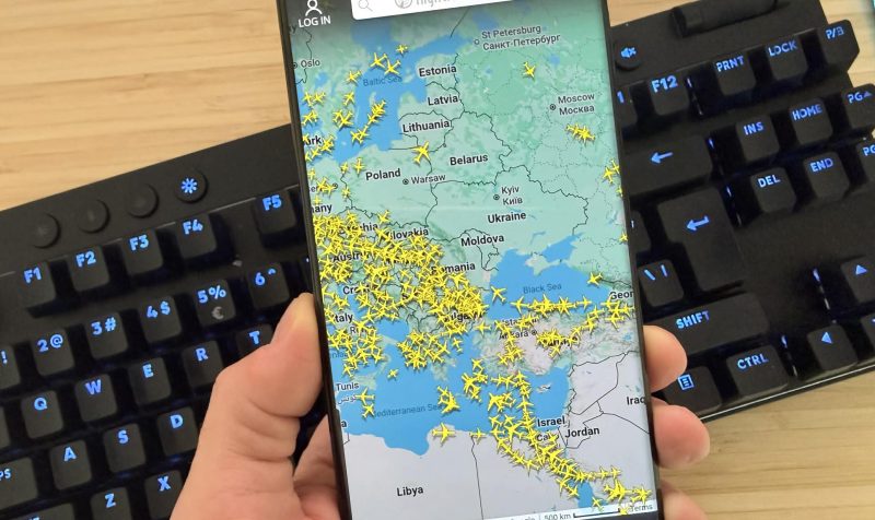 Harta pe care toată lumea o urmărește atunci când izbucnesc crizele. Cum a devenit Flightradar24 un fenomen global