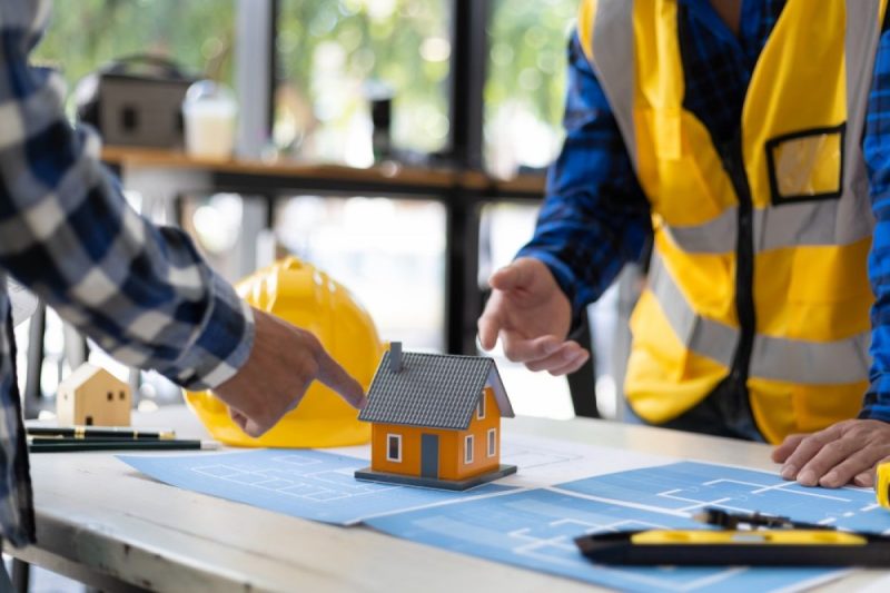 Pașii și aprobările de care ai nevoie pentru a construi pe un teren agricol din extravilan. Ce spune legea în 2026