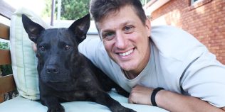 Un bărbat a folosit ChatGPT ca să creeze un vaccin anticancer pentru câinele său bolnav. Rezultatul i-a surprins pe oamenii de știință