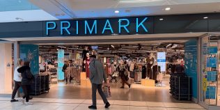 Primark introduce un nou serviciu pentru clienți și îl extinde în mai multe magazine