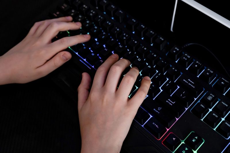 Un faimos dezvoltator de jocuri avertizează: folosirea excesivă a inteligenței artificiale în programare poate afecta creativitatea