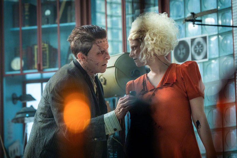 „The Bride!” REVIEW Jessie Buckley ține pe umeri un film splendid vizual, dar sufocat de exces, confuzie de ton și un scenariu care nu știe ce vrea