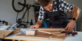 Domeniul cu tradiţie din România în pericol să dispară. Motivul pentru care fabricile de mobilă sunt falimentare, deşi exportă produse în 120 de țări