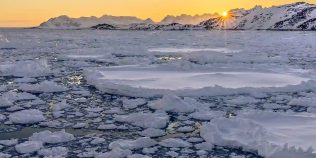 Pământul se învârte tot mai încet, iar zilele devin mai lungi. Topirea gheții polare schimbă planeta într-un mod nemaivăzut de 3,6 milioane de ani