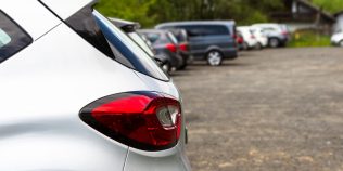 Cât costă un loc de parcare în Chiajna în 2026. Internauţii, uimiţi de preţurile ridicate: „Atât era o garsonieră acolo în 2013”