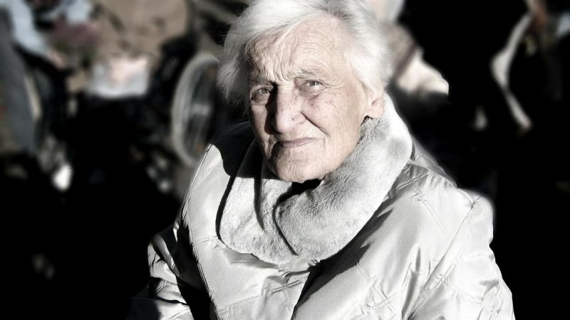 Țara din Europa care apelează la roboți pentru a-și ajuta vârstnicii. Umanoizii oferă sprijin zilnic și suport moral