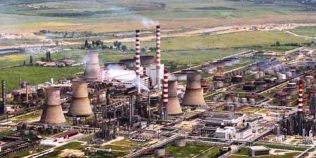 De ce a fost închisă rafinăria Lukoil-Petrotel Ploiești. Guvernul vrea să o redeschidă din cauza crizei carburanţilor