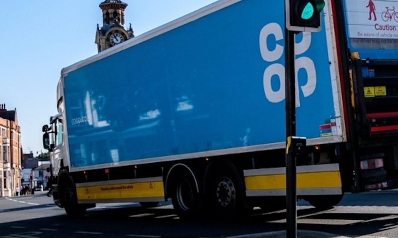 Cum pot algoritmii și sistemele automate să blocheze alimentele în depozite. Riscul ascuns al digitalizării lanțurilor alimentare