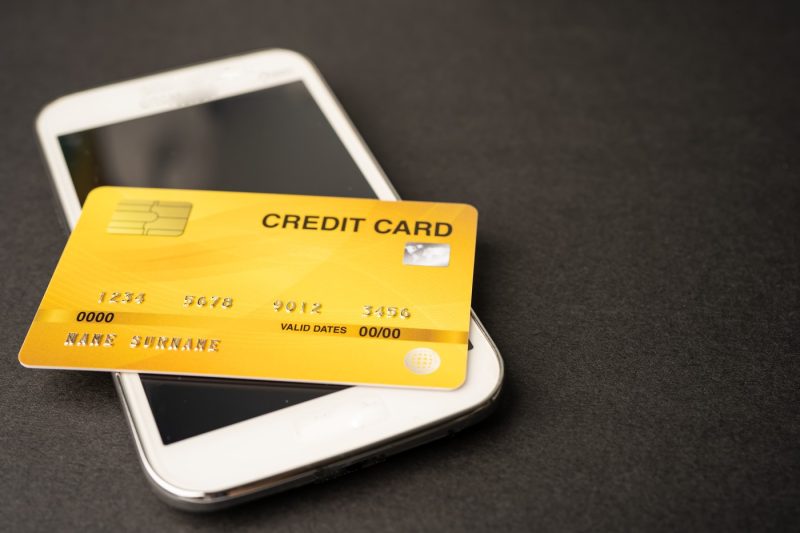 Noua țeapă OLX: metoda „transfer bancar” te lasă fără bani chiar la ușă. Cum funcționează și cum te protejezi