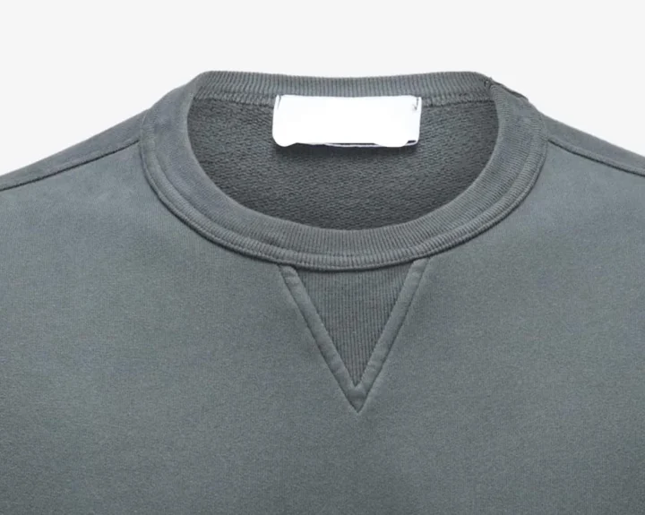 Ce reprezintă triunghiul de pe bluzele de bumbac. Nu este decorativ, a fost realizat în 1926 pentru a rezolva o mare problemă