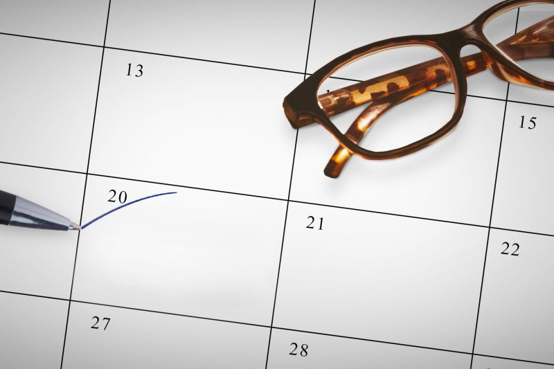 Ce se întâmplă cu zilele de concediu neefectuate în 2026. Când ești obligat să le iei și când primești bani