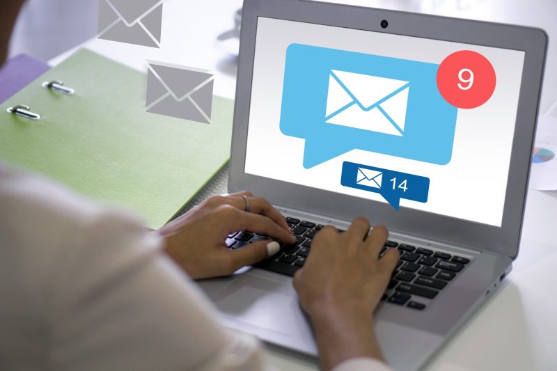 Cum scrii emailuri perfecte cu ajutorul inteligenței artificiale