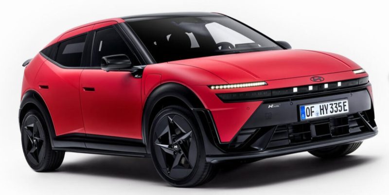 Hyundai Ioniq 3 debutează oficial: hatchback-ul electric cu autonomie de aproape 500 km și tehnologie de ultimă generație vrea să rupă gura târgului