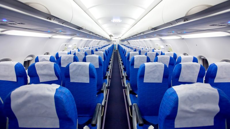 În ce avion stai cel mai înghesuit. Companiile low-cost cu cele mai mici locuri pentru pasageri